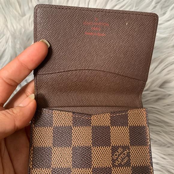 Authentic LOUIS VUITTON
Damier Ebene Pattern Card Case - Picture 9 of 13